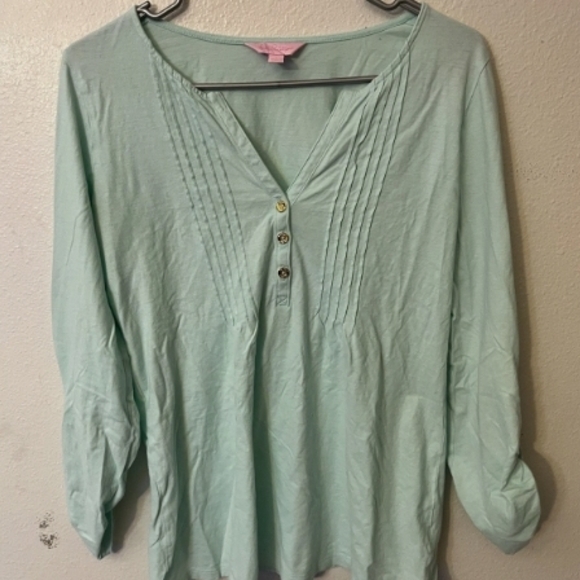 Lilly Pulitzer Tops - Lilly Pulitzer Light Green Blouse